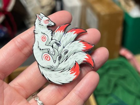 *Seconds Sale* White Kitsune Hard Enamel Pin - Screenprint Issue For Discount