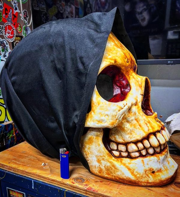 Giant Skull Mask Online